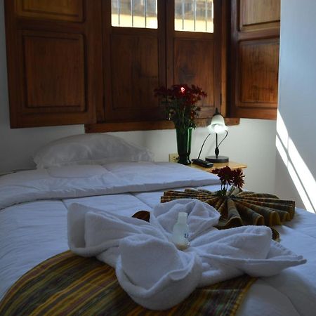 Hotel Y Galeria Uxlabil Antigua Ngoại thất bức ảnh