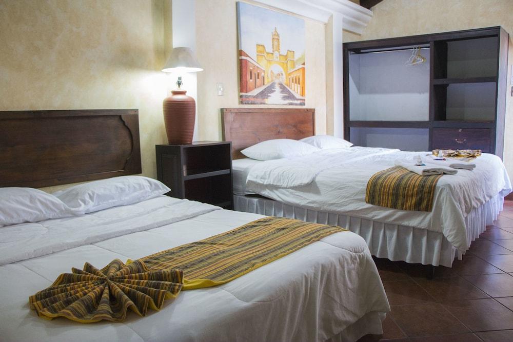 Hotel Y Galeria Uxlabil Antigua Ngoại thất bức ảnh