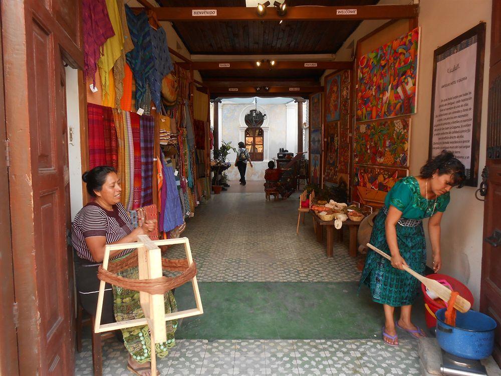 Hotel Y Galeria Uxlabil Antigua Ngoại thất bức ảnh