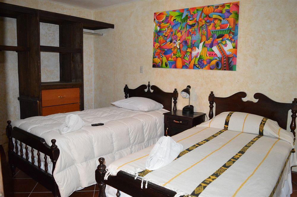 Hotel Y Galeria Uxlabil Antigua Ngoại thất bức ảnh