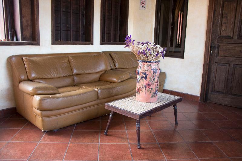 Hotel Y Galeria Uxlabil Antigua Ngoại thất bức ảnh