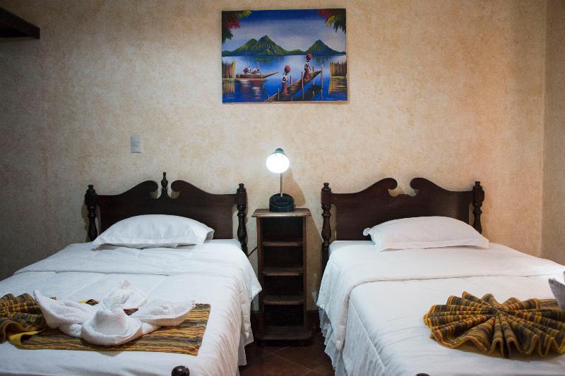 Hotel Y Galeria Uxlabil Antigua Ngoại thất bức ảnh