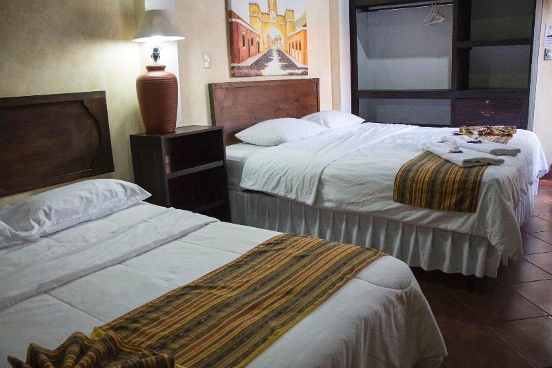 Hotel Y Galeria Uxlabil Antigua Ngoại thất bức ảnh