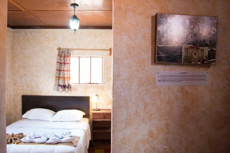 Hotel Y Galeria Uxlabil Antigua Ngoại thất bức ảnh