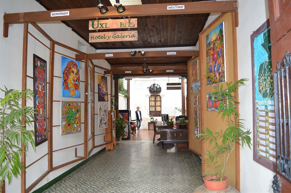 Hotel Y Galeria Uxlabil Antigua Ngoại thất bức ảnh