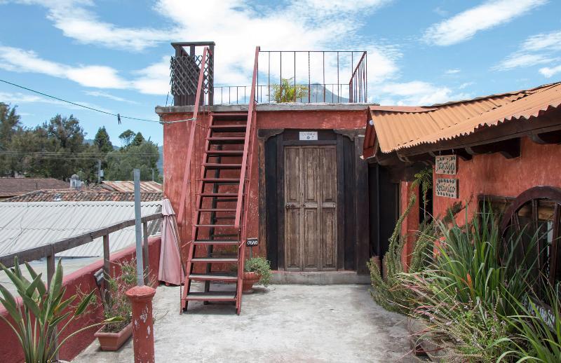 Hotel Y Galeria Uxlabil Antigua Ngoại thất bức ảnh