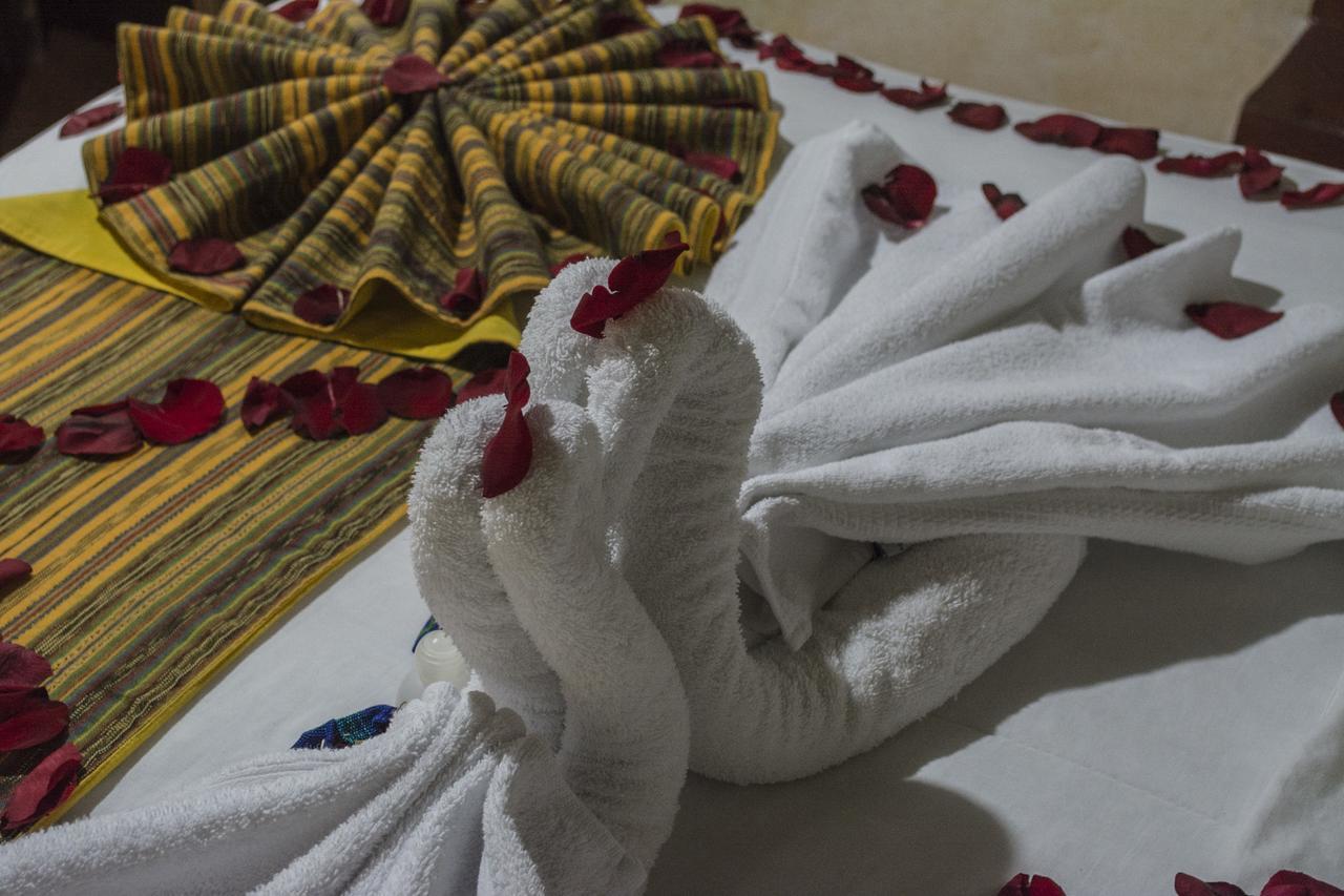 Hotel Y Galeria Uxlabil Antigua Phòng bức ảnh
