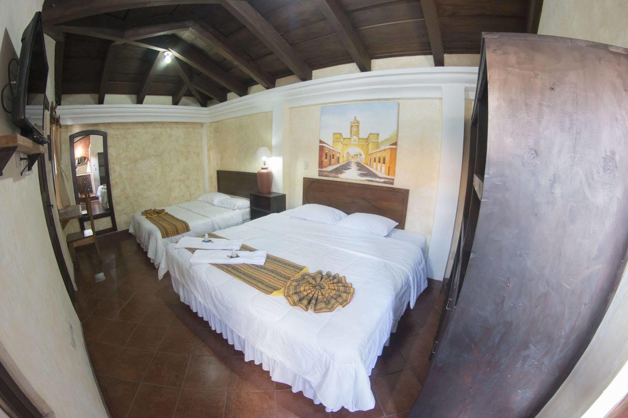 Hotel Y Galeria Uxlabil Antigua Ngoại thất bức ảnh
